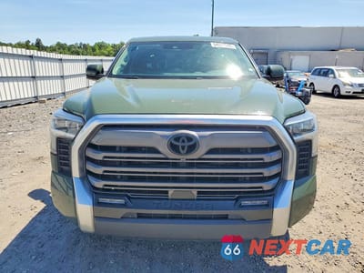 Piąte zdjęcie samochodu w środku: 2022 TOYOTA TUNDRA CREWMAX LIMITED VIN:5TFJA5DB3NX038461 - miniatura