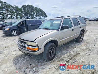 2003 CHEVROLET BLAZER 1GNCS13X43K172621 - główne zdjęcie licytacji z USA - miniatura