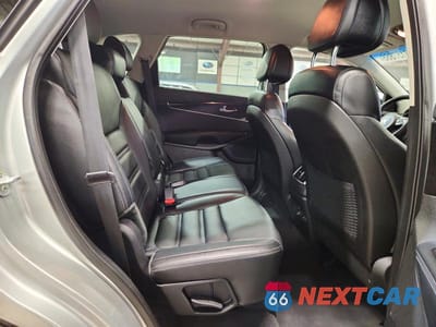 Zdjęcie 11 z 13 samochodu: 2016 KIA SORENTO EX VIN:5XYPHDA19GG038580 - miniatura