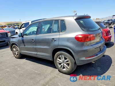 Drugie zdjęcie samochodu z przodu: 2012 VOLKSWAGEN TIGUAN S VIN:WVGAV7AX7CW004750 - miniatura