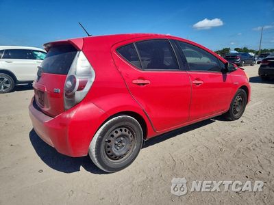 Trzecie zdjęcie samochodu z tyłu: 2012 TOYOTA PRIUS C ONE VIN:JTDKDTB33C1025849 - miniatura