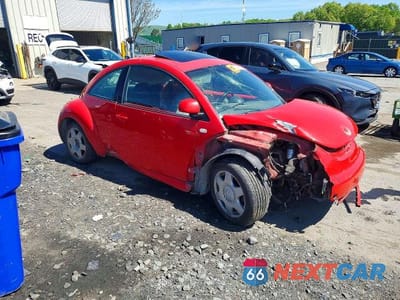 Czwarte zdjęcie samochodu z boku: 2000 VOLKSWAGEN NEW BEETLE GLS TDI VIN:3VWCF21C5YM413702 - miniatura