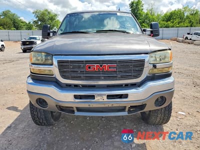 Piąte zdjęcie samochodu w środku: 2007 GMC NEW SIERRA K3500 VIN:1GTHK33D47F169619 - miniatura