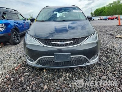 Piąte zdjęcie samochodu w środku: 2017 CHRYSLER PACIFICA TOURING L VIN:2C4RC1BG9HR534274 - miniatura