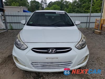 Piąte zdjęcie samochodu w środku: 2015 HYUNDAI ACCENT GLS VIN:KMHCT4AE1FU854398 - miniatura