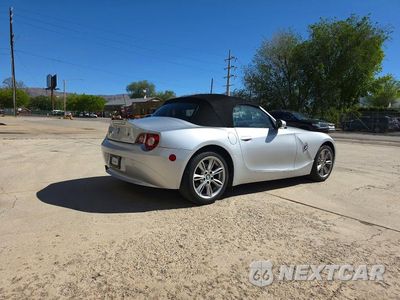 Czwarte zdjęcie samochodu z boku: 2005 BMW Z4 3.0 VIN:4USBT53585LU10307 - miniatura