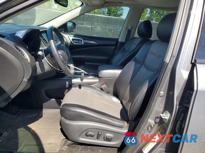 Zdjęcie 7 z 13 samochodu: 2019 NISSAN PATHFINDER SL VIN:5N1DR2MMXKC651147 - miniatura