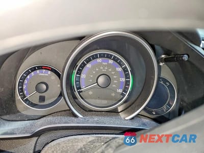 Zdjęcie 9 z 12 samochodu: 2017 HONDA FIT LX VIN:JHMGK5H57HS020962 - miniatura