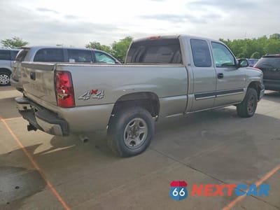 Trzecie zdjęcie samochodu z tyłu: 2003 CHEVROLET SILVERADO K1500 VIN:1GCEK19VX3E274429 - miniatura