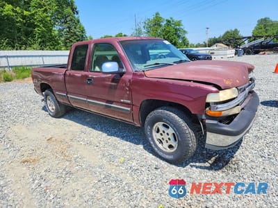 Czwarte zdjęcie samochodu z boku: 1999 CHEVROLET SILVERADO K1500 VIN:2GCEK19T0X1185295 - miniatura