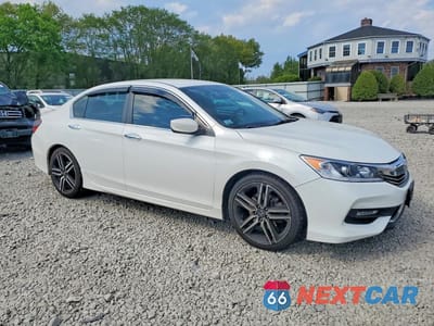 Czwarte zdjęcie samochodu z boku: 2017 HONDA ACCORD SPORT VIN:1HGCR2F57HA008671 - miniatura