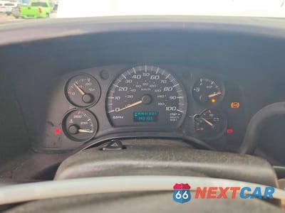 Zdjęcie 9 z 13 samochodu: 2005 CHEVROLET EXPRESS G3500 VIN:1GCHG35V951151201 - miniatura