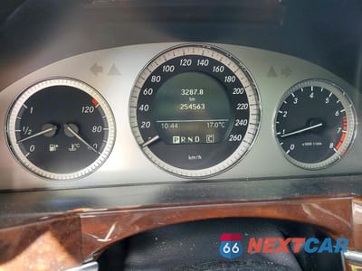 Zdjęcie 9 z 13 samochodu: 2010 MERCEDES-BENZ GLK 350 4MATIC VIN:WDCGG8HBXAF506846 - miniatura