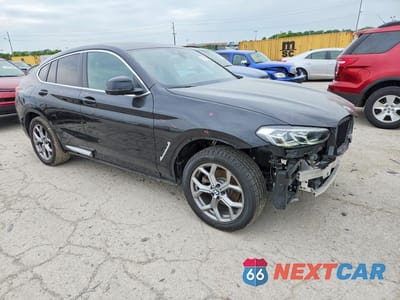 Czwarte zdjęcie samochodu z boku: 2024 BMW X4 XDRIVE30I VIN:5UX33DT0XR9U84418 - miniatura