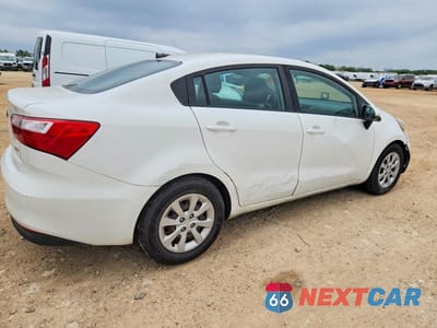Trzecie zdjęcie samochodu z tyłu: 2017 KIA RIO LX VIN:KNADM4A36H6048324 - miniatura