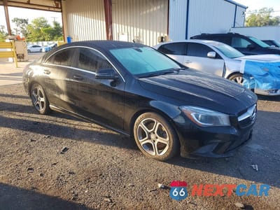 Czwarte zdjęcie samochodu z boku: 2014 MERCEDES-BENZ CLA 250 VIN:WDDSJ4EB6EN121610 - miniatura