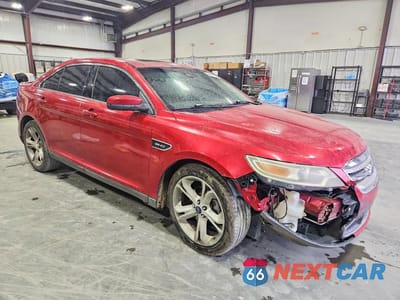 Czwarte zdjęcie samochodu z boku: 2010 FORD TAURUS SHO VIN:1FAHP2KT2AG119717 - miniatura
