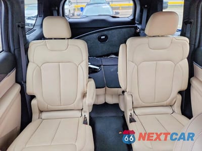 Zdjęcie 10 z 13 samochodu: 2024 JEEP GRAND CHEROKEE L LIMITED VIN:1C4RJJBG0R8575735 - miniatura