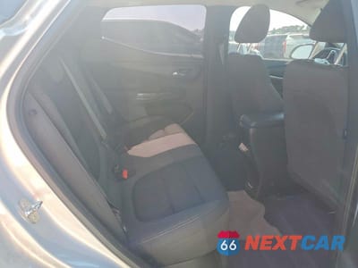Zdjęcie 10 z 12 samochodu: 2022 CHEVROLET BOLT EUV LT VIN:1G1FY6S0XN4107293 - miniatura