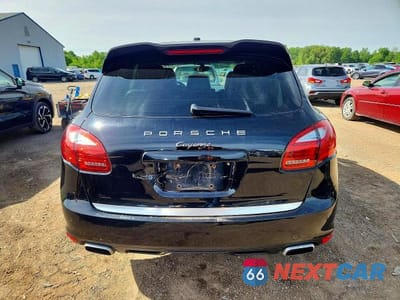 Zdjęcie 6 z 12 samochodu: 2013 PORSCHE CAYENNE VIN:WP1AA2A24DLA01930 - miniatura