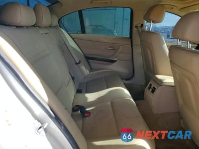 Zdjęcie 10 z 12 samochodu: 2011 BMW 335 I VIN:WBAPM5C55BE575852 - miniatura