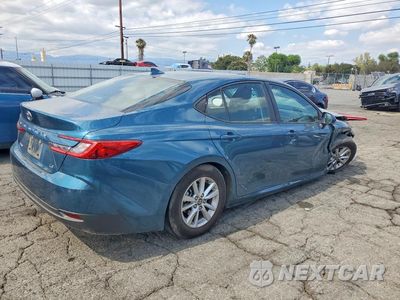 Trzecie zdjęcie samochodu z tyłu: 2025 TOYOTA CAMRY LE VIN:4T1DAACK3SU126622 - miniatura