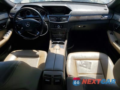Zdjęcie 8 z 12 samochodu: 2011 MERCEDES-BENZ E 350 BLUETEC VIN:WDDHF2EBXBA451057 - miniatura