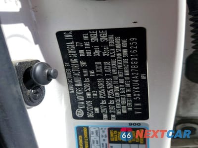 Zdjęcie 12 z 12 samochodu: 2011 KIA SORENTO EX VIN:5XYKU4A27BG016259 - miniatura