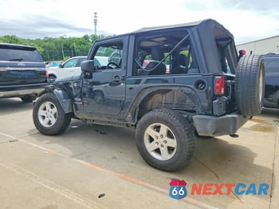 Drugie zdjęcie samochodu z przodu: 2017 JEEP WRANGLER SPORT VIN:1C4AJWAGXHL619215 - miniatura