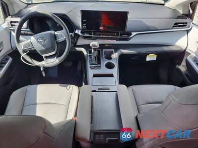 Zdjęcie 8 z 13 samochodu: 2026 TOYOTA SIENNA XLE 8-PASSENGER VIN:5TDYRKEC0TS294086 - miniatura