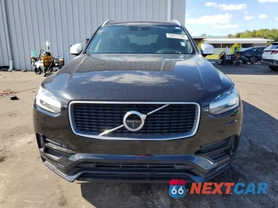 Piąte zdjęcie samochodu w środku: 2019 VOLVO XC90 T6 R-DESIGN VIN:YV4A22PM4K1448612 - miniatura