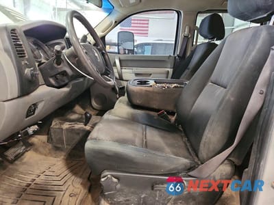 Zdjęcie 7 z 12 samochodu: 2011 CHEVROLET SILVERADO K2500 HEAVY DUTY VIN:1GC1KVCG0BF240654 - miniatura