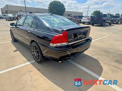 Trzecie zdjęcie samochodu z tyłu: 2008 VOLVO S60 T5 VIN:YV1RS547X82687522 - miniatura