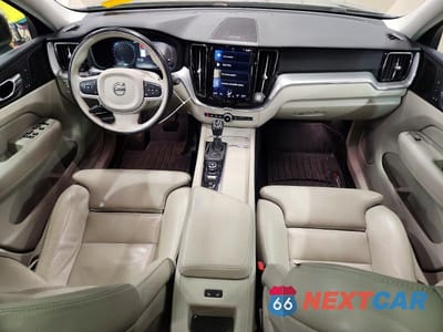 Zdjęcie 8 z 13 samochodu: 2019 VOLVO XC60 T6 MOMENTUM VIN:LYVA22RK7KB231028 - miniatura