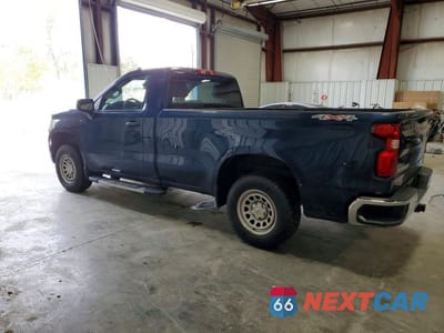 Drugie zdjęcie samochodu z przodu: 2022 CHEVROLET SILVERADO K1500 VIN:3GCNDAED0NG668136 - miniatura