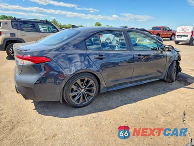 Trzecie zdjęcie samochodu z tyłu: 2025 TOYOTA COROLLA SE VIN:5YFS4MCE1SP233017 - miniatura