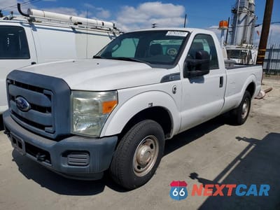 2013 FORD F-250 SD * R&D * CLN TITLE * PRI FLEET * 1FTBF2A66DEB81958 - główne zdjęcie licytacji z USA - miniatura