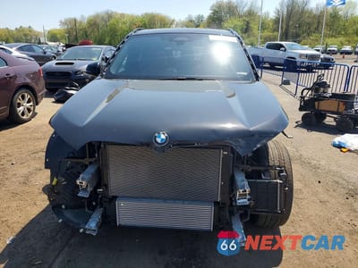 Piąte zdjęcie samochodu w środku: 2025 BMW X1 XDRIVE28I VIN:WBX73EF02S5233428 - miniatura