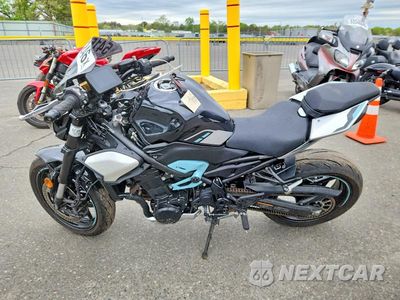 Trzecie zdjęcie samochodu z tyłu: 2025 KAWASAKI ZR900 S VIN:ML5ZRDS11SDA06795 - miniatura