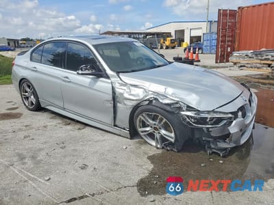Czwarte zdjęcie samochodu z boku: 2017 BMW 340XI VIN:WBA8B3G52HNU35372 - miniatura