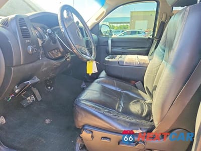 Zdjęcie 7 z 12 samochodu: 2008 CHEVROLET SILVERADO K1500 VIN:2GCEK13M381190705 - miniatura