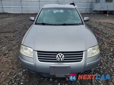 Piąte zdjęcie samochodu w środku: 2002 VOLKSWAGEN PASSAT GLS VIN:WVWPD63B92P368223 - miniatura