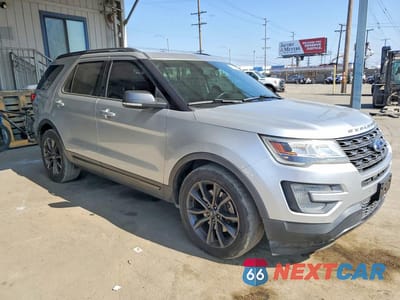 Czwarte zdjęcie samochodu z boku: 2017 FORD EXPLORER XLT VIN:1FM5K7D83HGE12498 - miniatura