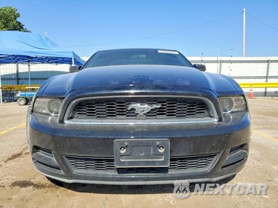 Piąte zdjęcie samochodu w środku: 2014 FORD MUSTANG VIN:1ZVBP8AM6E5321150 - miniatura