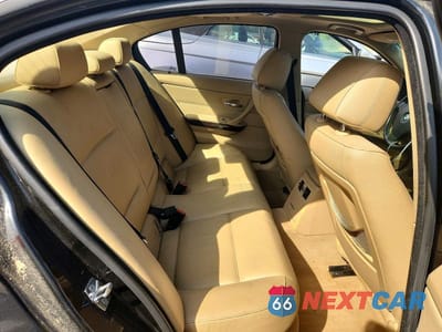 Zdjęcie 12 z 14 samochodu: 2007 BMW 328 XI VIN:WBAVC93507KX54049 - miniatura