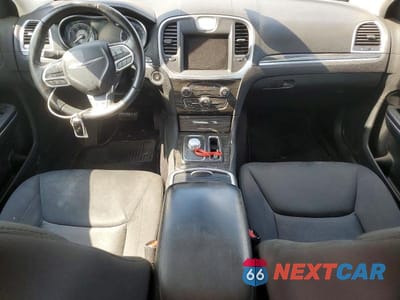 Zdjęcie 8 z 12 samochodu: 2018 CHRYSLER 300 TOURING VIN:2C3CCAAG0JH308213 - miniatura