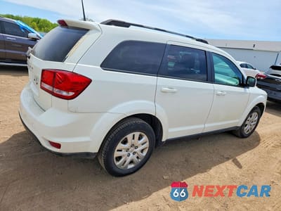 Trzecie zdjęcie samochodu z tyłu: 2019 DODGE JOURNEY SE VIN:3C4PDCBG4KT875036 - miniatura