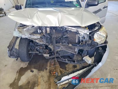 Zdjęcie 12 z 13 samochodu: 2011 TOYOTA TACOMA ACCESS CAB VIN:5TFTX4CNXBX008642 - miniatura