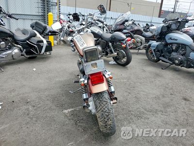 Czwarte zdjęcie samochodu z boku: 1995 SUZUKI VS800 GLP VIN:JS1VS52AXS2100725 - miniatura