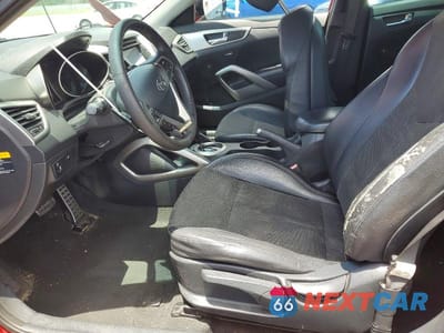 Zdjęcie 7 z 12 samochodu: 2013 HYUNDAI VELOSTER BASE VIN:KMHTC6AD6DU122297 - miniatura